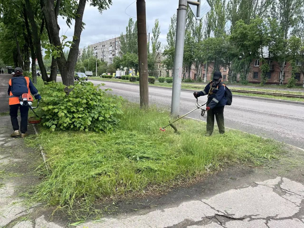 МУП «Простор» ежедневно выполняет все необходимые работы по содержанию городских улиц МУП «Простор» ежедневно выполняет все необходимые работы по содержанию городских улиц