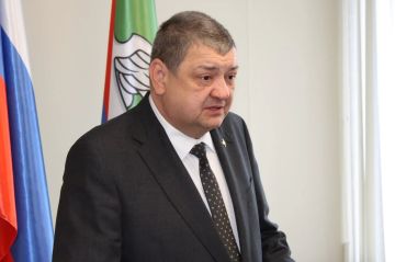 Иван Приходько: Сегодня вручил заслуженные награды сотрудникам администрации городского округа Горловка и Горловского горсовета, которые внесли значительный вклад в оказание содействия в становлении и развитии Донецкой...