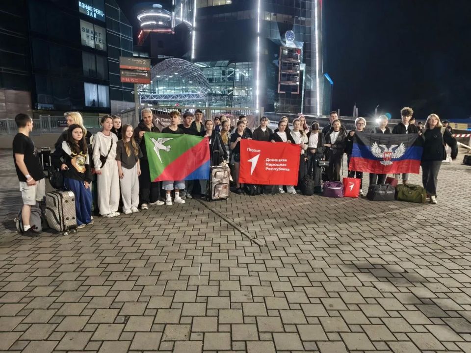 Горловчане приняли участие во Всероссийском добровольческом слёте Движения Первых Горловчане приняли участие во Всероссийском добровольческом слёте Движения Первых