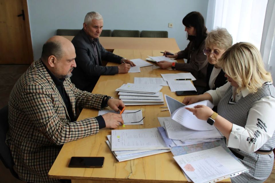 Состоялось заседание комиссии по организации учета и обследованию поврежденного в результате ведения боевых действий жилого фонда в Горловке Состоялось заседание комиссии по организации учета и обследованию поврежденного в результате ведения боевых действий жилого фонда в Горловке