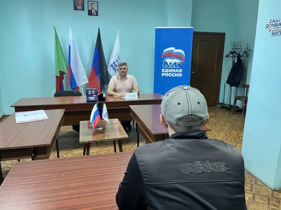 Роман Конев: 20 мая 2026 года состоится выездной приём граждан депутатом Горловского городского совета Донецкой Народной Республики первого созыва Сергеем Третьяковым в местной общественной приёмной председателя партии... Роман Конев: 20 мая 2026 года состоится выездной приём граждан депутатом Горловского городского совета Донецкой Народной Республики первого созыва Сергеем Третьяковым в местной общественной приёмной председателя партии...