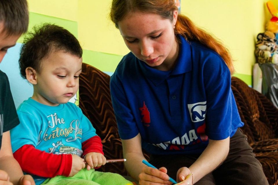 Активисты посетили городскую больницу Активисты посетили городскую больницу