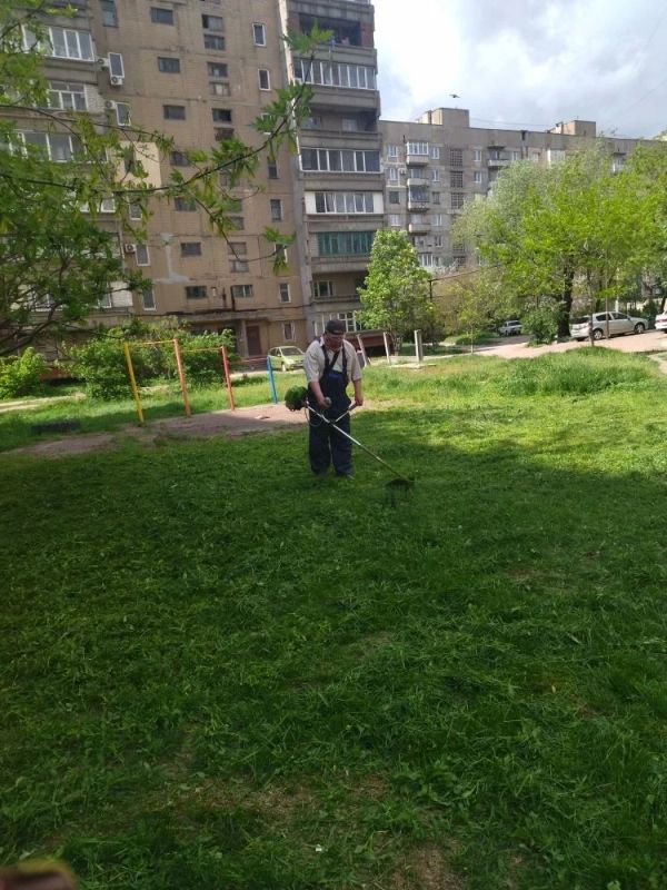 Иван Приходько: Уважаемые жители Горловки! Представляю вам еженедельный отчет о деятельности Горловского филиала единого регионального фонда по управлению многоквартирными домами на территории Донецкой Народной Республики Иван Приходько: Уважаемые жители Горловки! Представляю вам еженедельный отчет о деятельности Горловского филиала единого регионального фонда по управлению многоквартирными домами на территории Донецкой Народной Республики