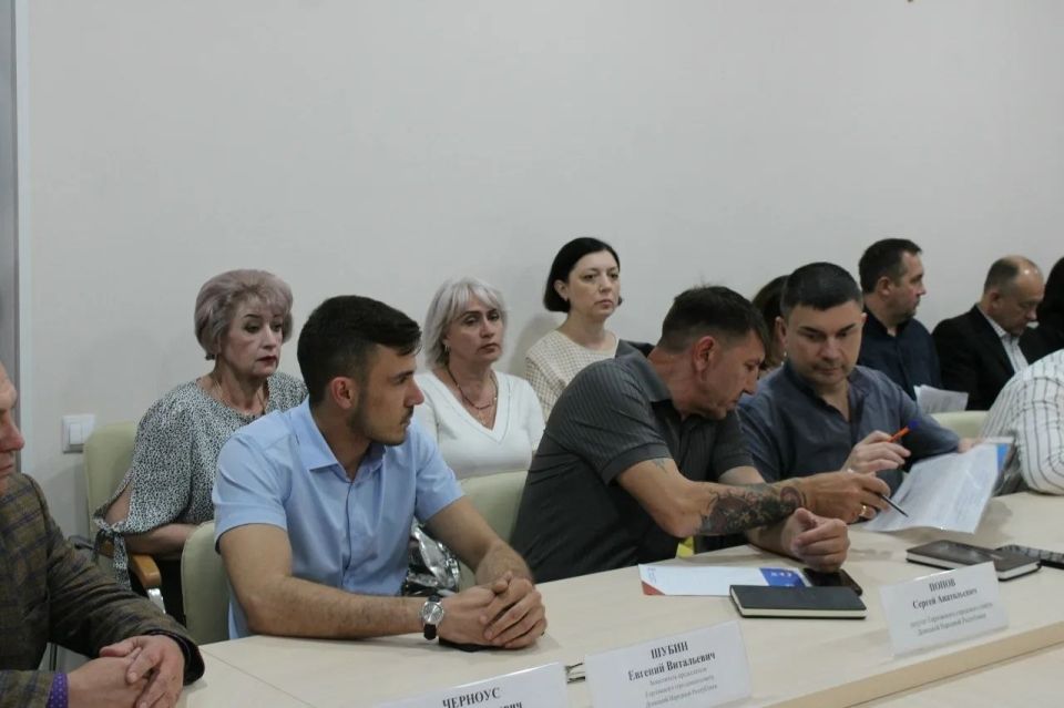 Роман Конев: 26 мая 2026 года я провёл шестьдесят шестое очередное заседание Горловского городского совета Донецкой Народной Республики первого созыва Роман Конев: 26 мая 2026 года я провёл шестьдесят шестое очередное заседание Горловского городского совета Донецкой Народной Республики первого созыва