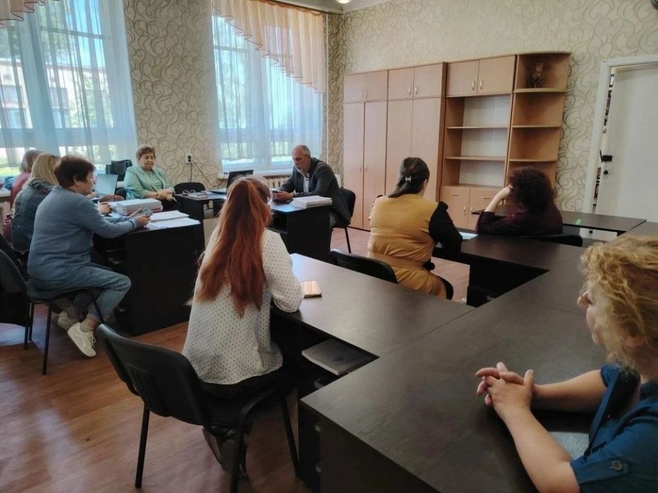 Роман Конев: 26 мая 2026 года депутаты Горловского городского совета от фракции «Единая Россия» — Олег Сладкевич и Эдуард Полепкин — провели встречи с трудовыми коллективами Роман Конев: 26 мая 2026 года депутаты Горловского городского совета от фракции «Единая Россия» — Олег Сладкевич и Эдуард Полепкин — провели встречи с трудовыми коллективами