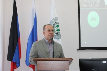 Принял участие в XII Международной научно-практической конференции «Научно-технические аспекты развития автотранспортного комплекса», которая прошла в Горловке в рамках 12-го Международного научного форума ДНР