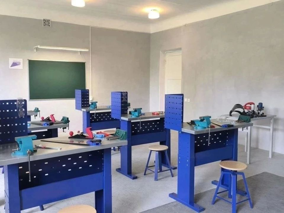 В школы Горловки и Волновахского муниципального округа поступило новое оборудование для кабинетов труда и ОБЗР В школы Горловки и Волновахского муниципального округа поступило новое оборудование для кабинетов труда и ОБЗР