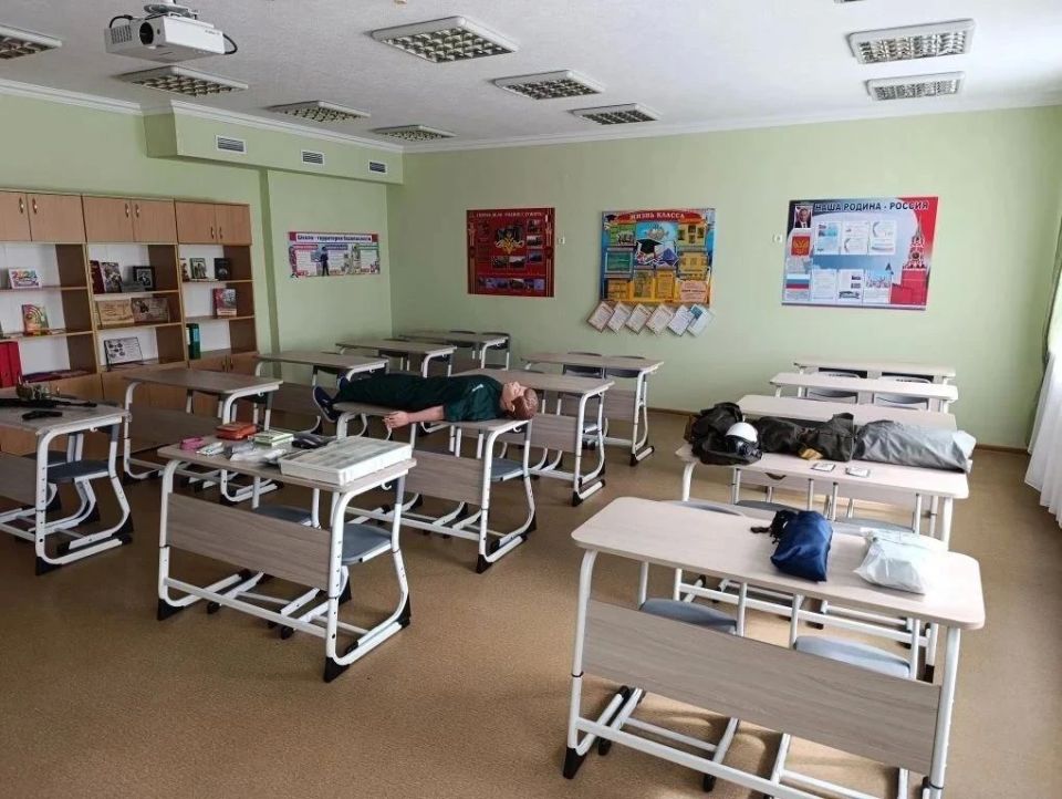 В школы Горловки и Волновахского муниципального округа поступило новое оборудование для кабинетов труда и ОБЗР В школы Горловки и Волновахского муниципального округа поступило новое оборудование для кабинетов труда и ОБЗР