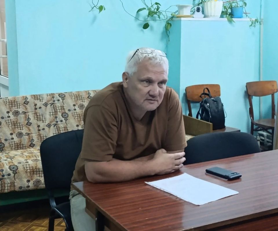 Роман Конев: 17 июня 2026 года состоялся выездной приём граждан депутатом Горловского городского совета Донецкой Народной Республики первого созыва Сергеем Третьяковым в местной общественной приёмной Председателя Партии... Роман Конев: 17 июня 2026 года состоялся выездной приём граждан депутатом Горловского городского совета Донецкой Народной Республики первого созыва Сергеем Третьяковым в местной общественной приёмной Председателя Партии...
