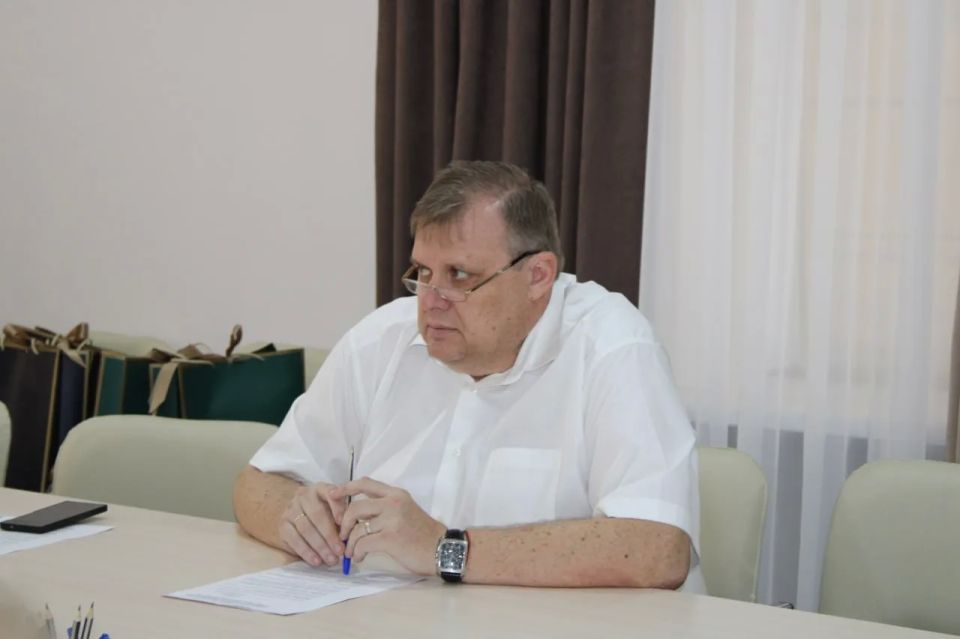 Иван Приходько: Сегодня, 17 июня, под моим председательством состоялось очередное заседание Штаба по вопросам здравоохранения муниципального образования городского округа Горловка Иван Приходько: Сегодня, 17 июня, под моим председательством состоялось очередное заседание Штаба по вопросам здравоохранения муниципального образования городского округа Горловка