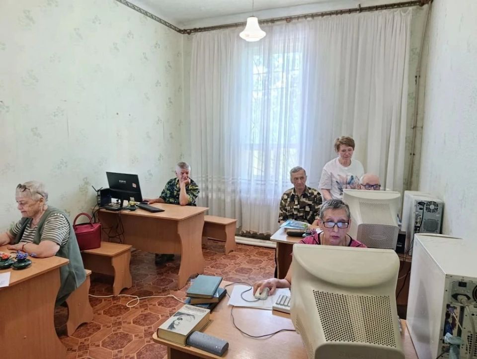 В Центрально-Городском районе Горловки продолжается реализация партийного проекта «Единой России» «Старшее поколение» В Центрально-Городском районе Горловки продолжается реализация партийного проекта «Единой России» «Старшее поколение»