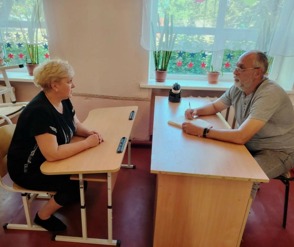 Роман Конев: 23 июня 2026 года состоялся выездной приём граждан депутатом Горловского городского совета Донецкой Народной Республики первого созыва Олегом Сладкевичем Роман Конев: 23 июня 2026 года состоялся выездной приём граждан депутатом Горловского городского совета Донецкой Народной Республики первого созыва Олегом Сладкевичем