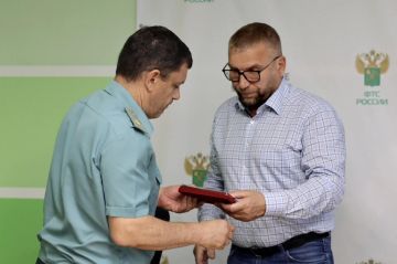 Атаки дронов на трассы ДНР, награждение таможенников, приговор предателям: о главном на 3 июля 2026 года