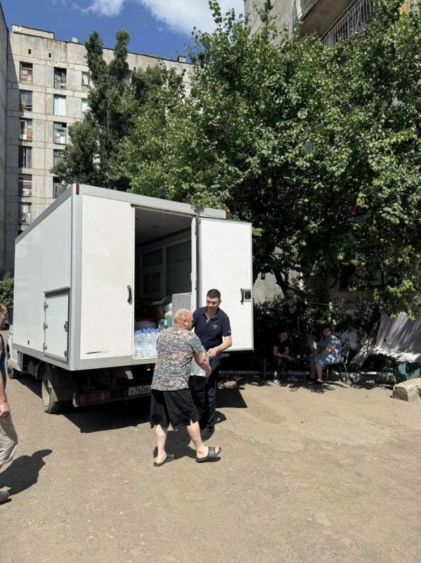 Роман Конев: 8 июля 2026 года депутаты Горловского городского совета от «Единой России» — Елена Кузьмина, Павел Калфакчиян, Александр Бобровский, Дмитрий Корона, Андрей Костюк, Сергей Попов, Игорь Толкачёв и Алексей Костин —... Роман Конев: 8 июля 2026 года депутаты Горловского городского совета от «Единой России» — Елена Кузьмина, Павел Калфакчиян, Александр Бобровский, Дмитрий Корона, Андрей Костюк, Сергей Попов, Игорь Толкачёв и Алексей Костин —...