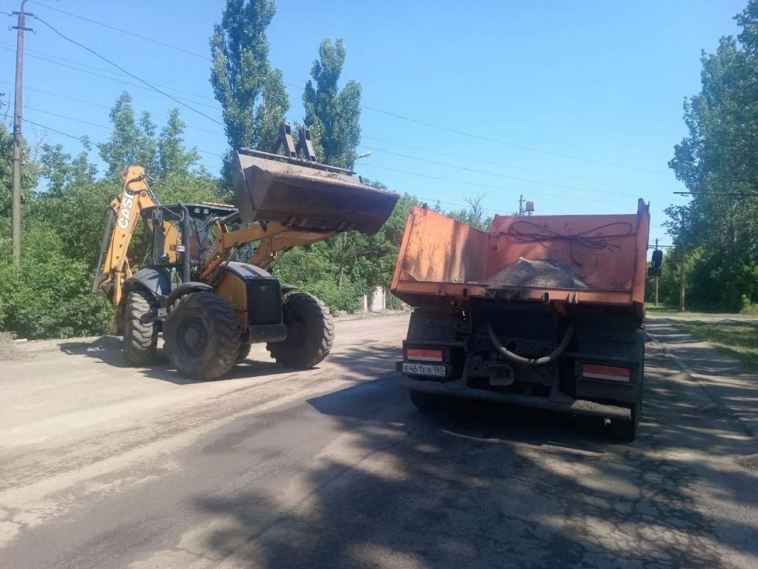 МУП «Простор» ежедневно выполняет все необходимые работы по содержанию городских улиц МУП «Простор» ежедневно выполняет все необходимые работы по содержанию городских улиц