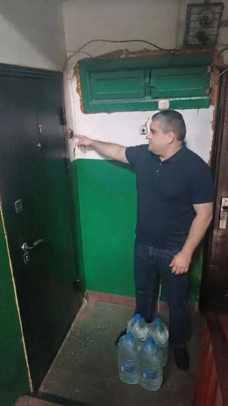 Роман Конев: 8 июля 2026 года депутаты Горловского городского совета от «Единой России» — Елена Кузьмина, Павел Калфакчиян, Александр Бобровский, Дмитрий Корона, Андрей Костюк, Сергей Попов, Игорь Толкачёв и Алексей Костин —... Роман Конев: 8 июля 2026 года депутаты Горловского городского совета от «Единой России» — Елена Кузьмина, Павел Калфакчиян, Александр Бобровский, Дмитрий Корона, Андрей Костюк, Сергей Попов, Игорь Толкачёв и Алексей Костин —...