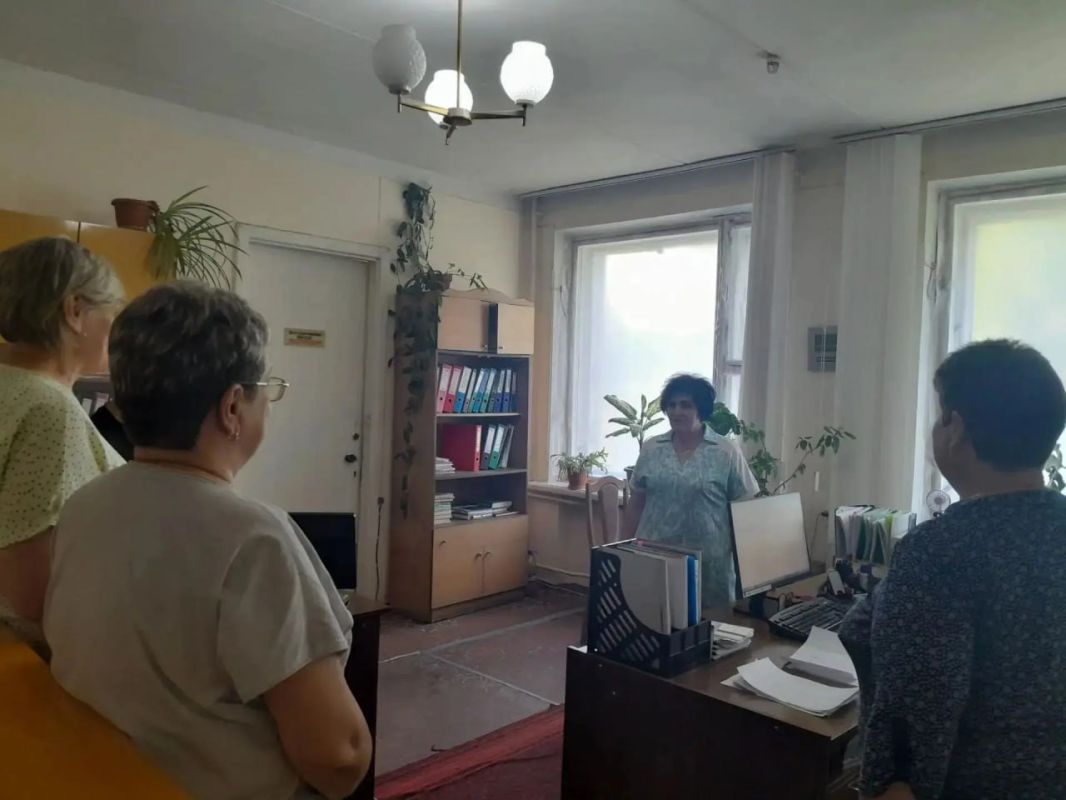 Иван Приходько: В Никитовском внутригородском районе Горловки состоялись встречи с трудовыми коллективами Иван Приходько: В Никитовском внутригородском районе Горловки состоялись встречи с трудовыми коллективами