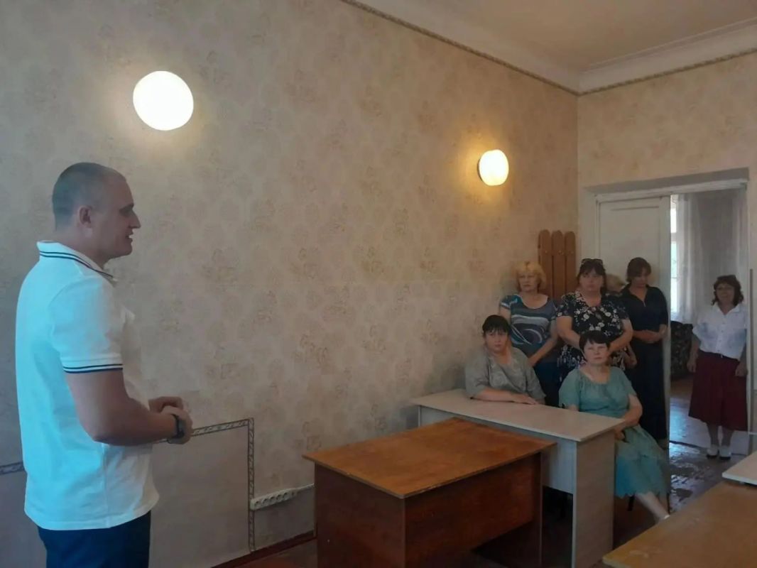 Иван Приходько: В Никитовском внутригородском районе Горловки состоялись встречи с трудовыми коллективами Иван Приходько: В Никитовском внутригородском районе Горловки состоялись встречи с трудовыми коллективами