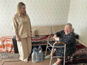 Роман Конев: 10 июля 2026 года депутаты Горловского городского совета от «Единой России» — София Потапова, Александр Кунов и Андрей Костюк — осуществили адресный подвоз воды