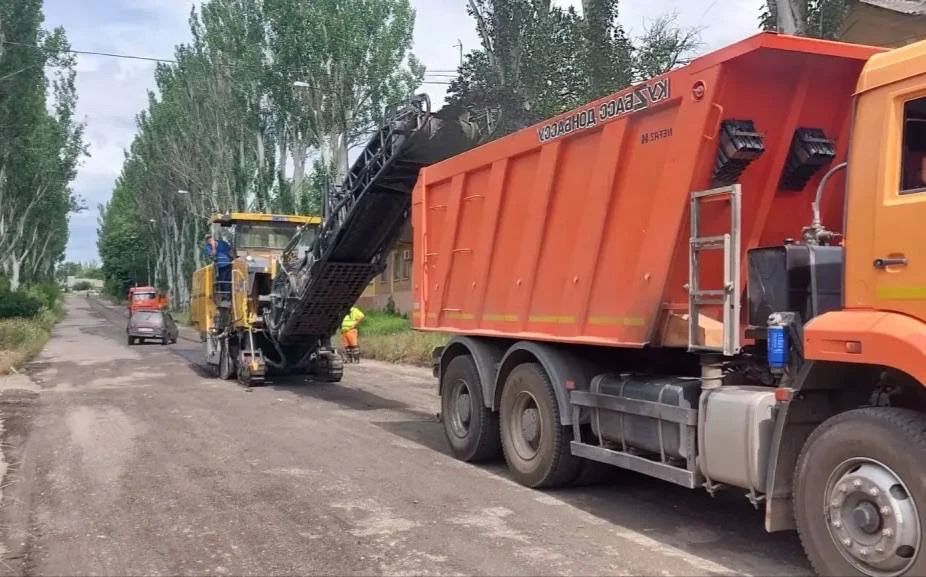 МУП «Простор» ежедневно выполняет все необходимые работы по содержанию городских улиц МУП «Простор» ежедневно выполняет все необходимые работы по содержанию городских улиц