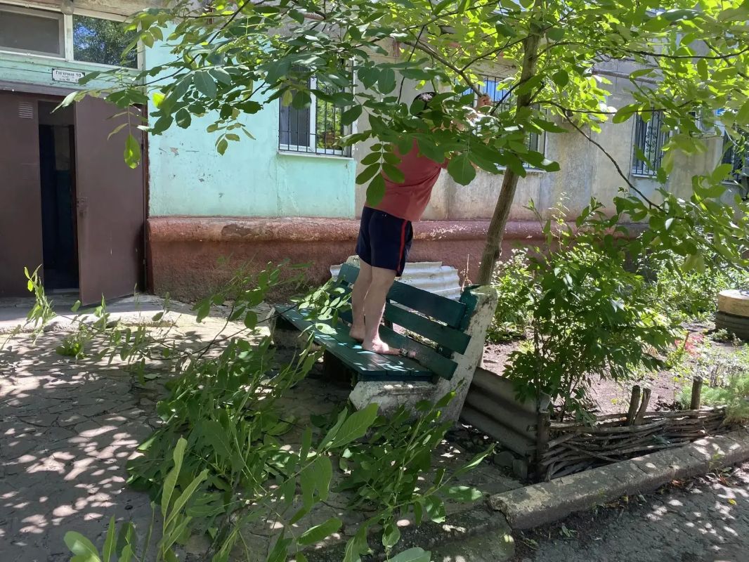 Шаги маленькие – добро большое: акция в поддержку пожилых людей в Горловке Шаги маленькие – добро большое: акция в поддержку пожилых людей в Горловке