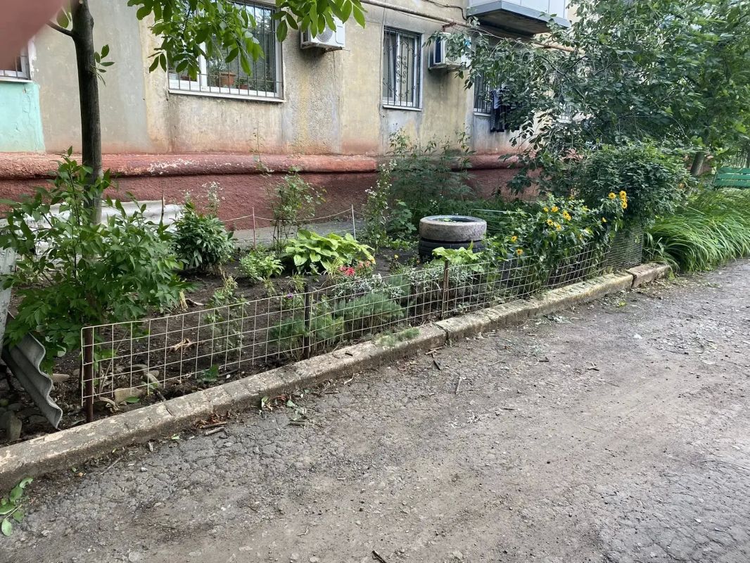 Шаги маленькие – добро большое: акция в поддержку пожилых людей в Горловке Шаги маленькие – добро большое: акция в поддержку пожилых людей в Горловке