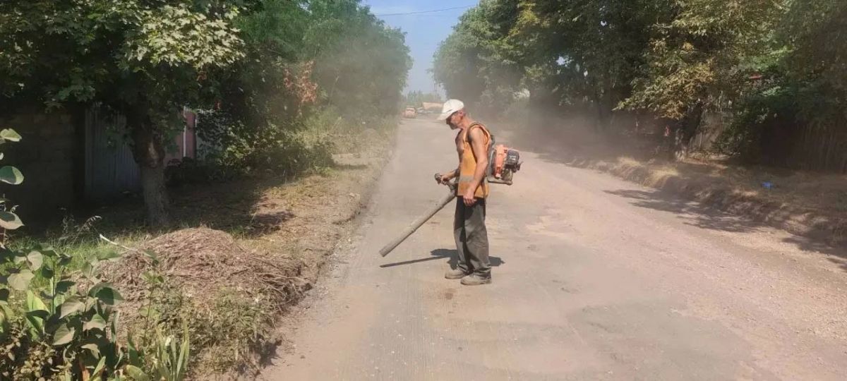 МУП «Простор» ежедневно выполняет все необходимые работы по содержанию городских улиц МУП «Простор» ежедневно выполняет все необходимые работы по содержанию городских улиц