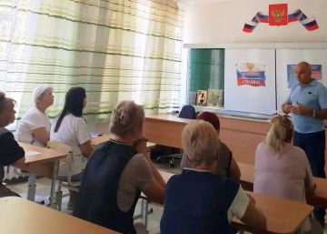 В Калининском районе Горловки состоялись встречи лидеров общественного мнения с трудовыми коллективами