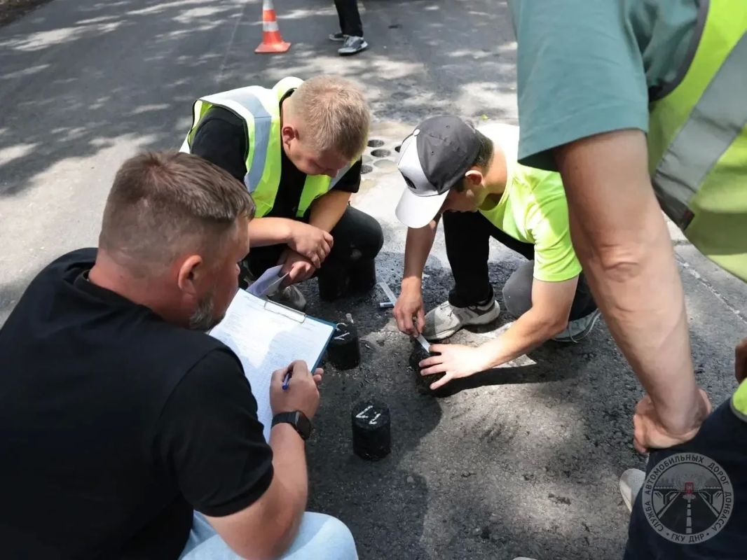 Продолжаем держать вас в курсе хода работ по восстановлению автомобильных дорог общего пользования Продолжаем держать вас в курсе хода работ по восстановлению автомобильных дорог общего пользования