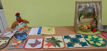 В Центре социального обслуживания Калининского района города Горловки прошла выставка творческих работ