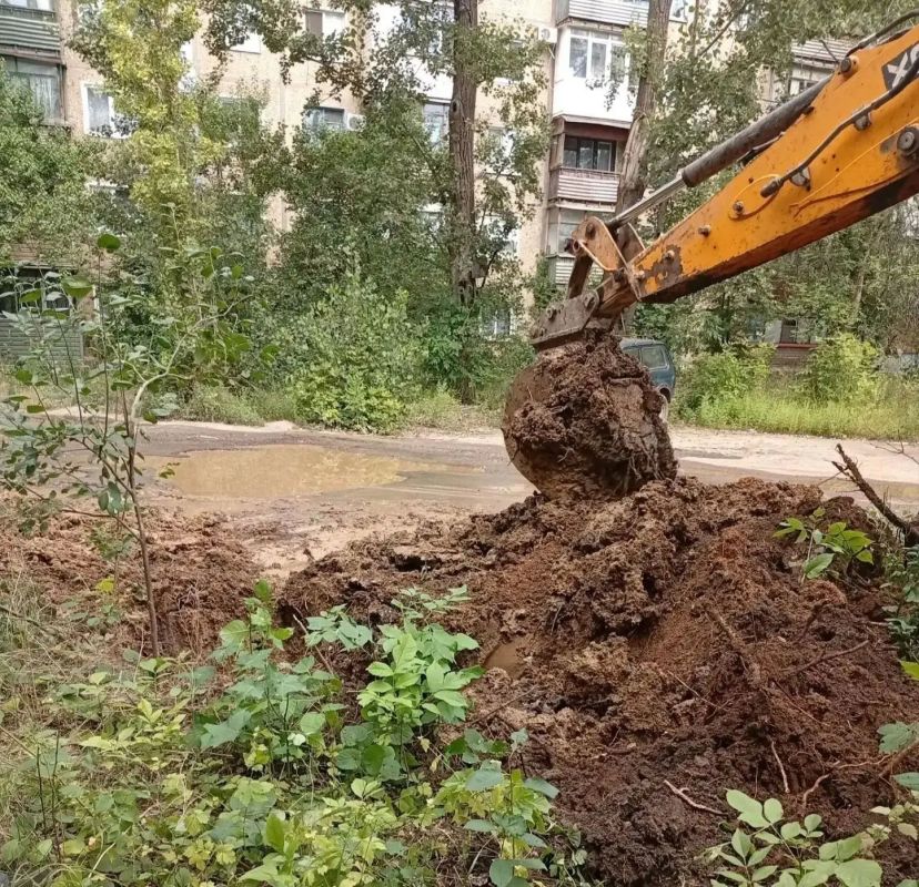 Объединёнными усилиями специалистов ГУП ДНР «Вода Донбасса» и аварийно-восстановительных бригад из Кузбасса продолжается работа по обеспечению стабильной работы систем водоснабжения и водоотведения Горловки Объединёнными усилиями специалистов ГУП ДНР «Вода Донбасса» и аварийно-восстановительных бригад из Кузбасса продолжается работа по обеспечению стабильной работы систем водоснабжения и водоотведения Горловки