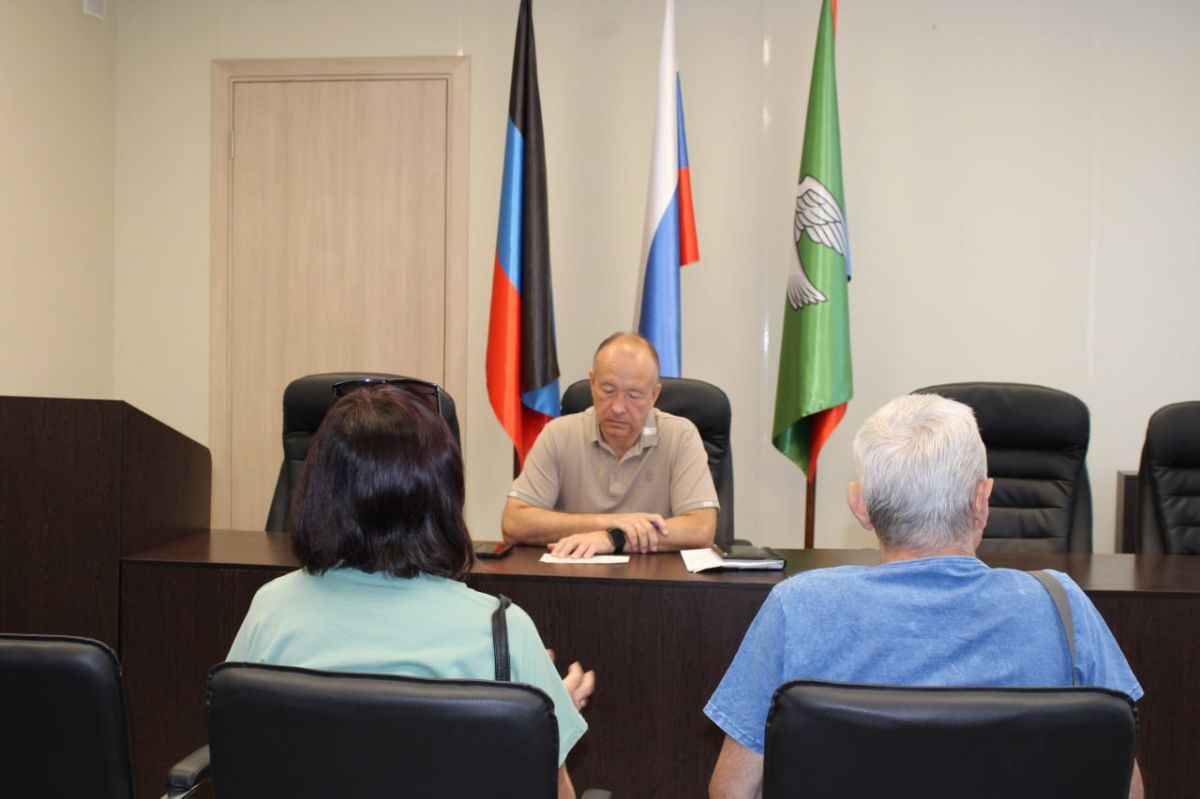 Иван Приходько: Заместитель главы администрации городского округа Горловка Игорь Горбатов провел прием граждан Иван Приходько: Заместитель главы администрации городского округа Горловка Игорь Горбатов провел прием граждан