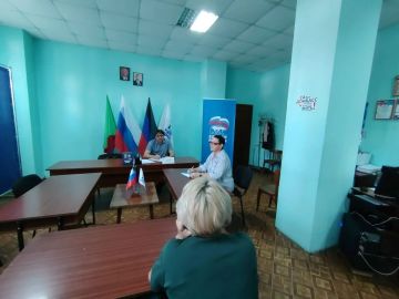 Роман Конев: Состоялся выездной приём граждан депутатом Горловского городского совета Донецкой Народной Республики первого созыва Андреем Костюком в местной общественной приёмной Председателя Партии «ЕДИНАЯ РОССИЯ» Дмитрия...