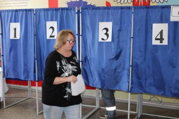 Жительница Горловки приняла участие в голосовании на выборах депутатов Государственной Думы Российской Федерации