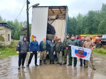 Военные следователи СК России по Ленинградскому военному округу совместно с волонтерами передали гуманитарную помощь