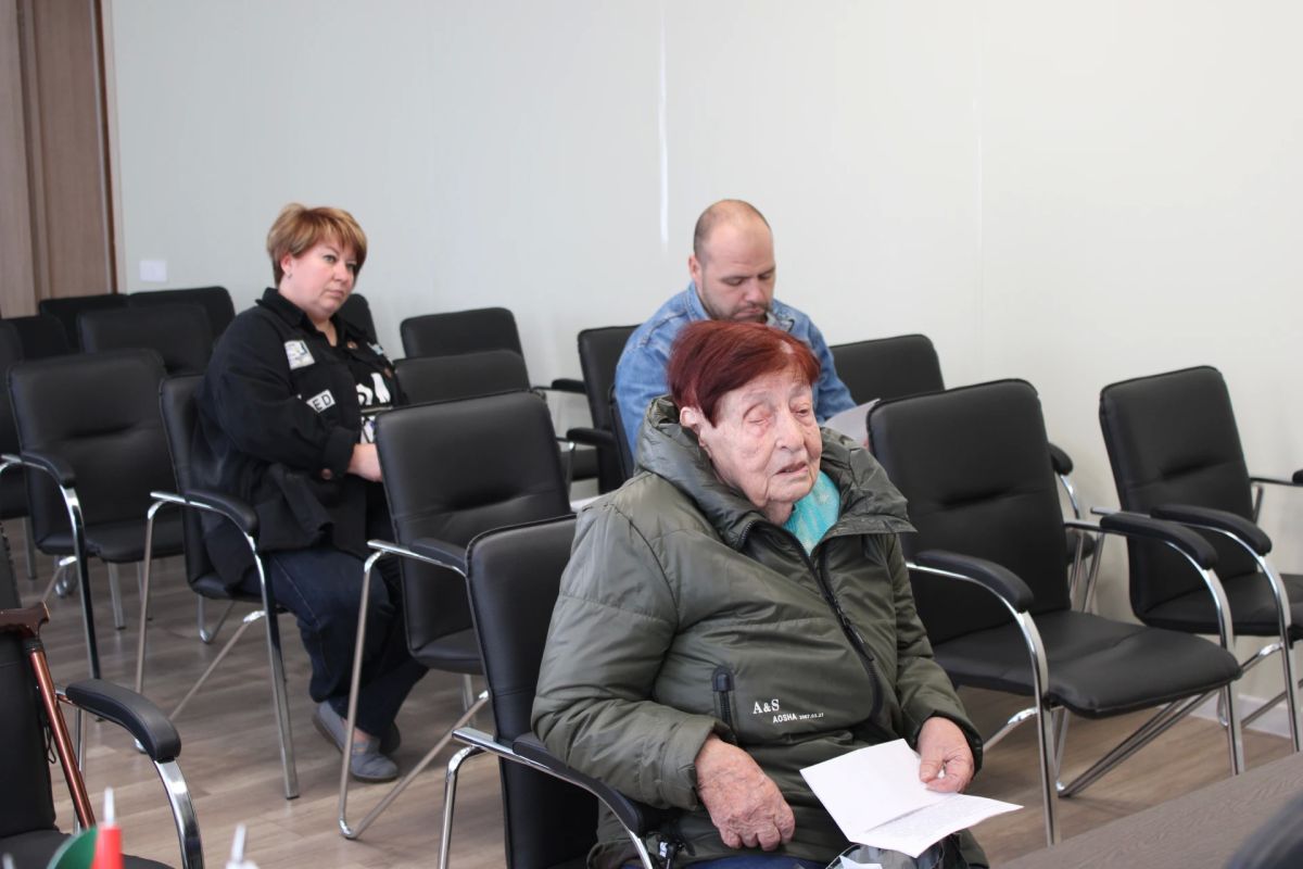 Заместитель главы администрации городского округа Горловка Карен Григорян провел прием граждан Заместитель главы администрации городского округа Горловка Карен Григорян провел прием граждан