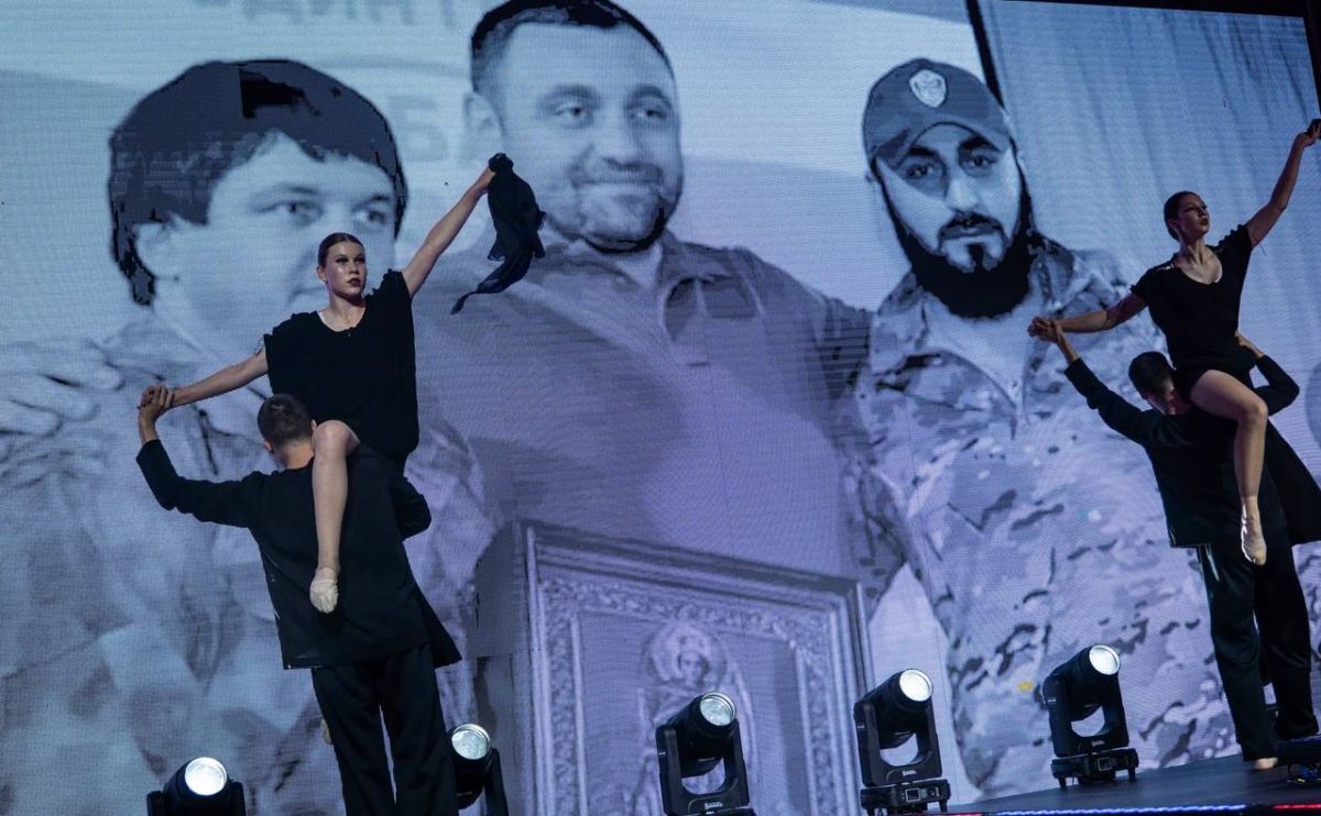 В Донецке 26 сентября состоялся турнир по боксу памяти Армена Нагапетовича Саркисяна — кавалера ордена Мужества, Почётного президента Федерации бокса ДНР, Почётного гражданина города Горловки, основателя батальона «АрБат» В Донецке 26 сентября состоялся турнир по боксу памяти Армена Нагапетовича Саркисяна — кавалера ордена Мужества, Почётного президента Федерации бокса ДНР, Почётного гражданина города Горловки, основателя батальона «АрБат»