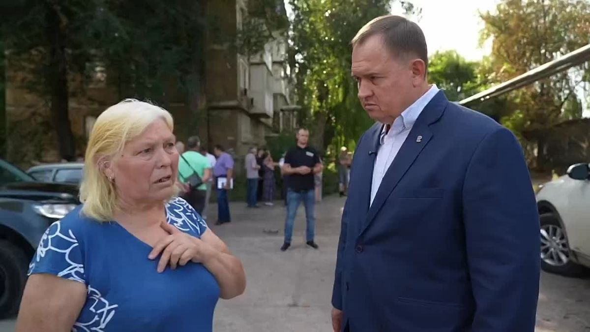 На прошлый сход на ул. Семашко, 36 в Донецке мы поехали по просьбам жильцов дома