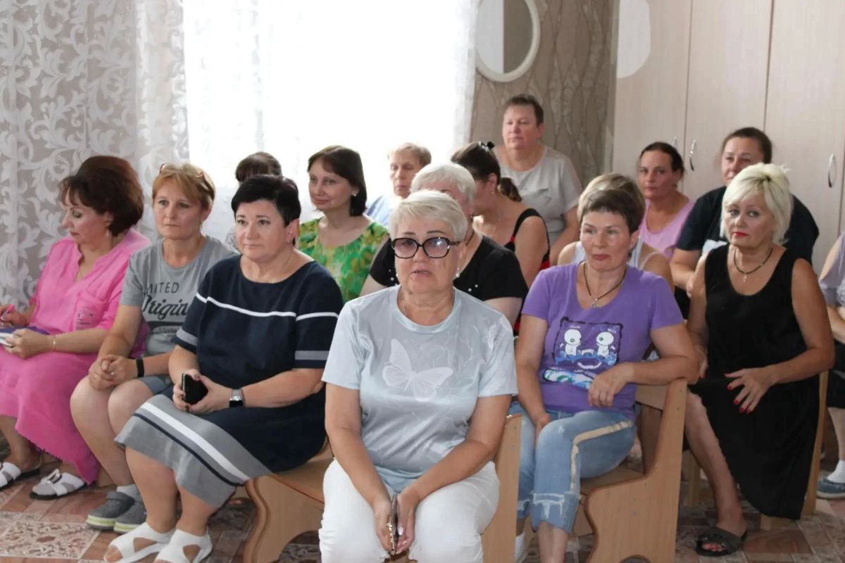 Состоялась встреча руководства администрации городского округа Горловка с трудовым коллективом Состоялась встреча руководства администрации городского округа Горловка с трудовым коллективом