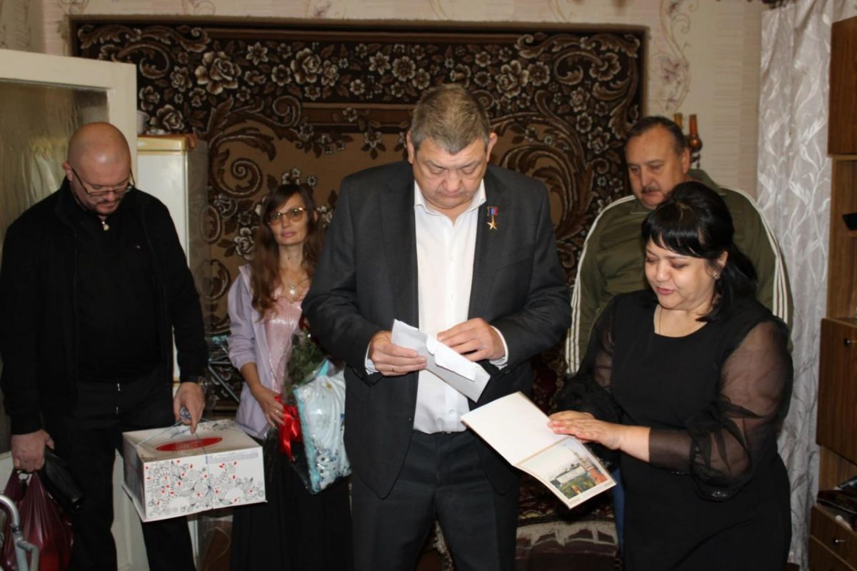 Иван Приходько: Сегодня жительнице Города воинской славы и трудовой доблести Горловки Людмиле Григорьевне Бережной исполнилось 106 лет Иван Приходько: Сегодня жительнице Города воинской славы и трудовой доблести Горловки Людмиле Григорьевне Бережной исполнилось 106 лет