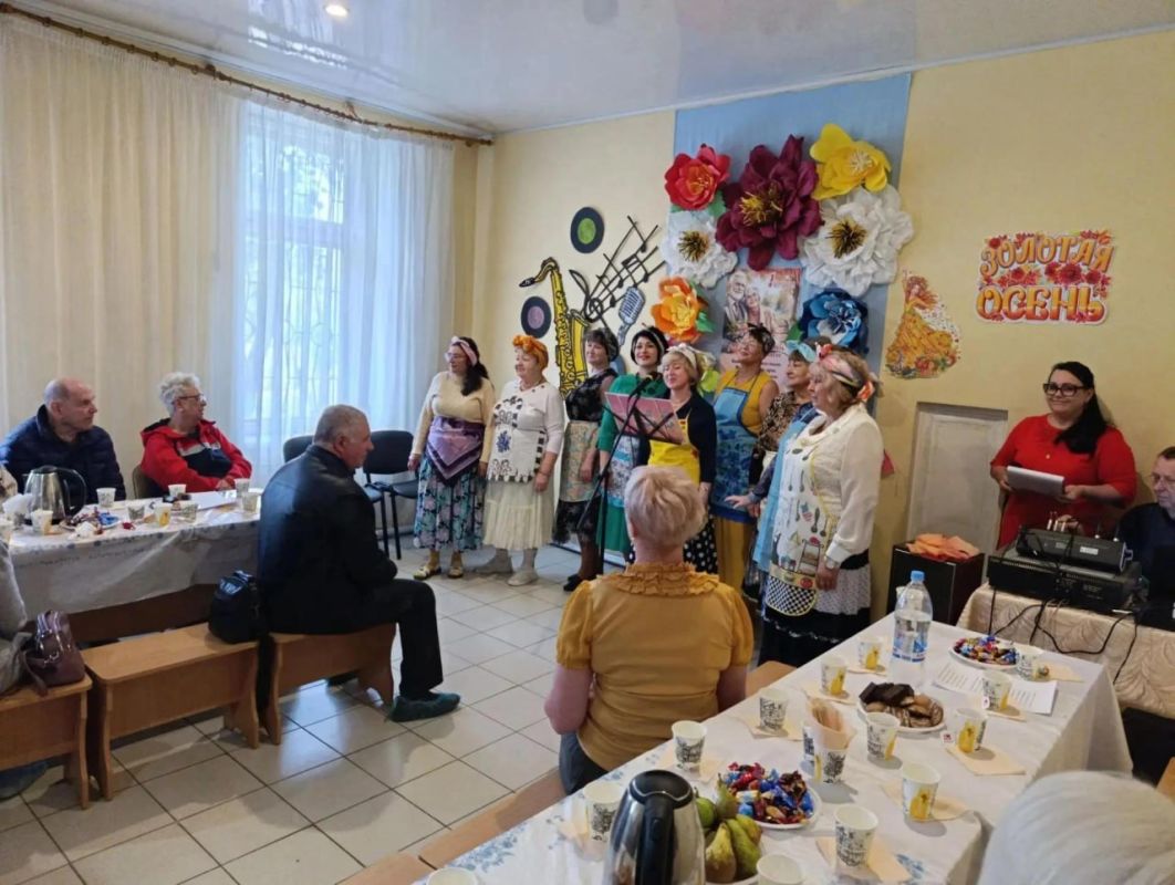 В Центрально-Городском внутригородском районе Горловки продолжается реализация проекта «Старшее поколение» В Центрально-Городском внутригородском районе Горловки продолжается реализация проекта «Старшее поколение»