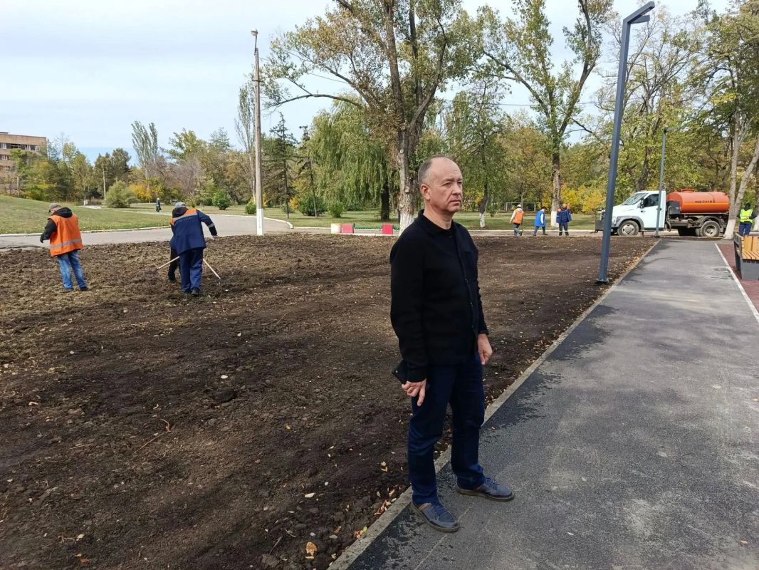 В Горловке проведен комплекс мероприятий в рамках партийного проекта Единой России «Городская среда» В Горловке проведен комплекс мероприятий в рамках партийного проекта Единой России «Городская среда»