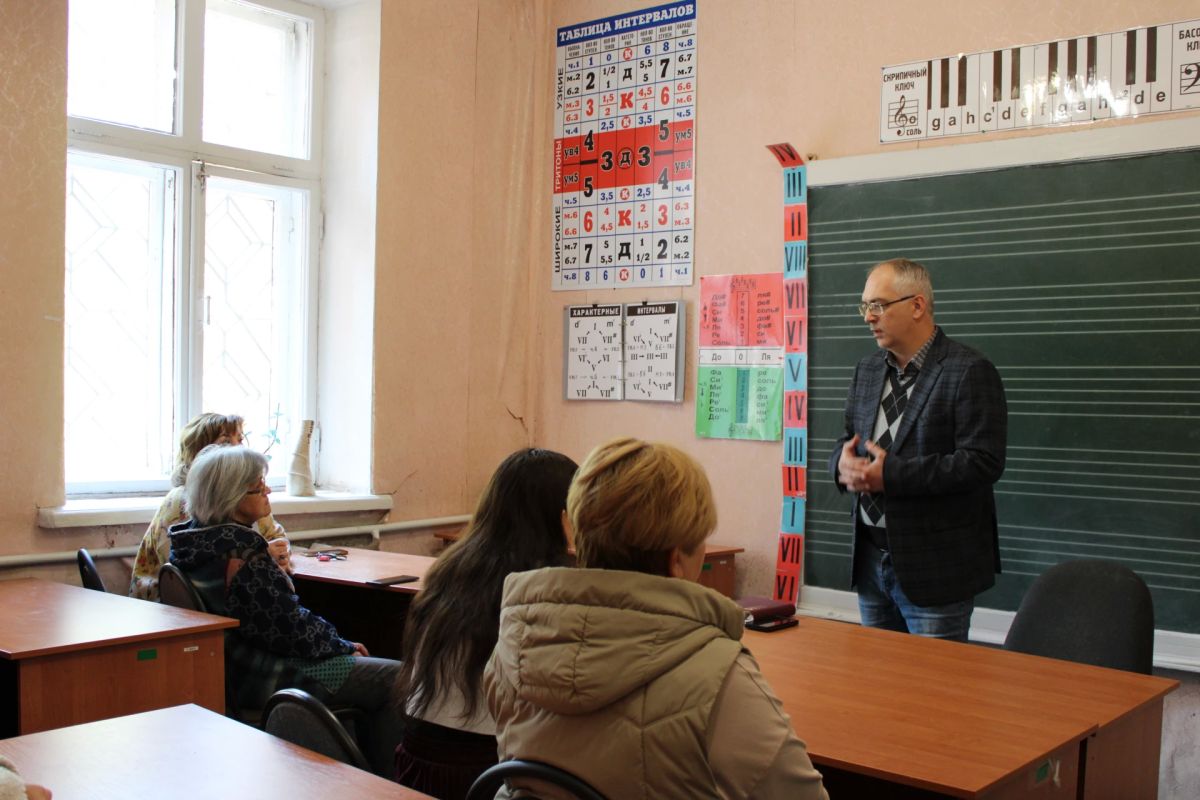 Состоялась встреча руководства администрации городского округа Горловка с трудовым коллективом Состоялась встреча руководства администрации городского округа Горловка с трудовым коллективом