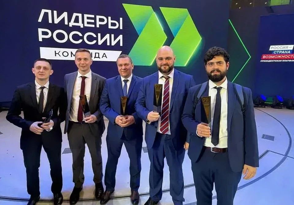 Поздравляем министра образования и науки ДНР и команду Правительства ДНР с победой в Лиге чемпионов конкурса управленцев «Лидеры России»! Поздравляем министра образования и науки ДНР и команду Правительства ДНР с победой в Лиге чемпионов конкурса управленцев «Лидеры России»!