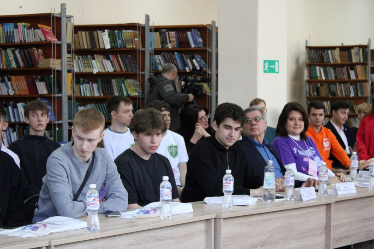 В Горловке стартовала программа экспресс-подготовки волонтёров «DOBROэкоФин» В Горловке стартовала программа экспресс-подготовки волонтёров «DOBROэкоФин»