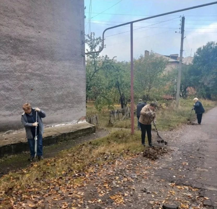 Кузбасс помогает благоустраивать Горловку Кузбасс помогает благоустраивать Горловку