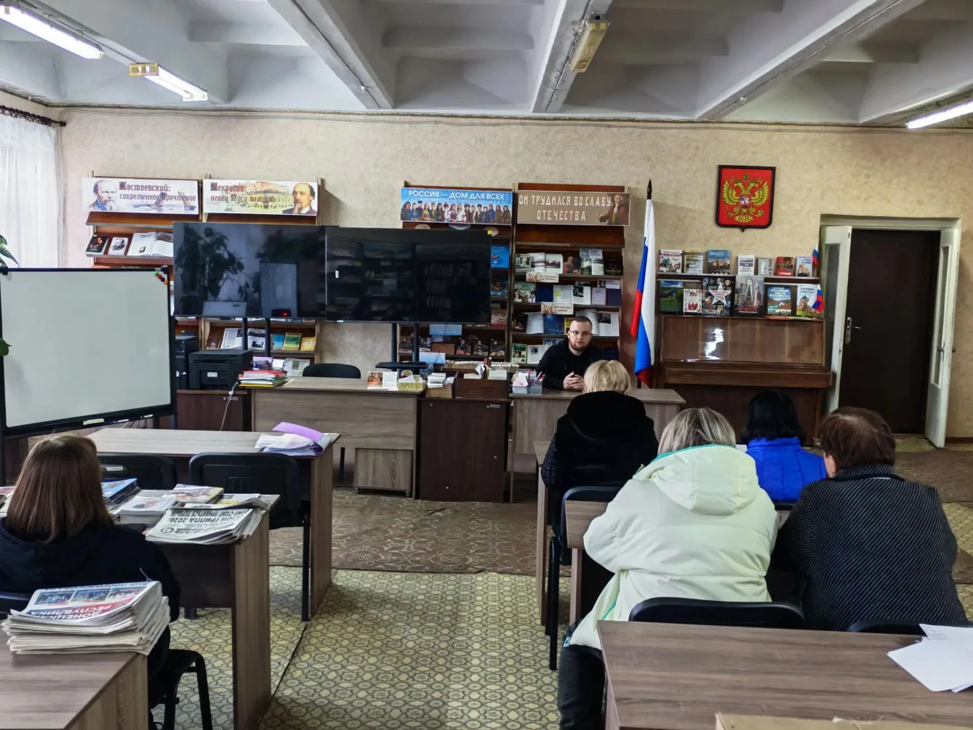 Депутат Горловского городского совета провел лекцию на тему развития 5G и перспектив связи в России